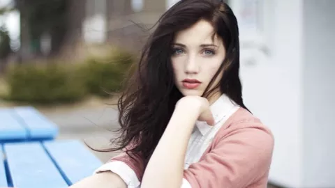 女子旅游劝回跳海男子